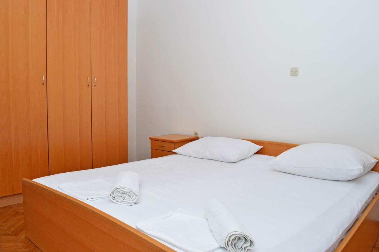 Apartments Macak Novalja Extérieur photo